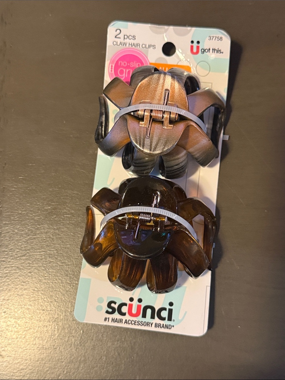 🌻 Scunci 2 Piece Claw Clips NWT